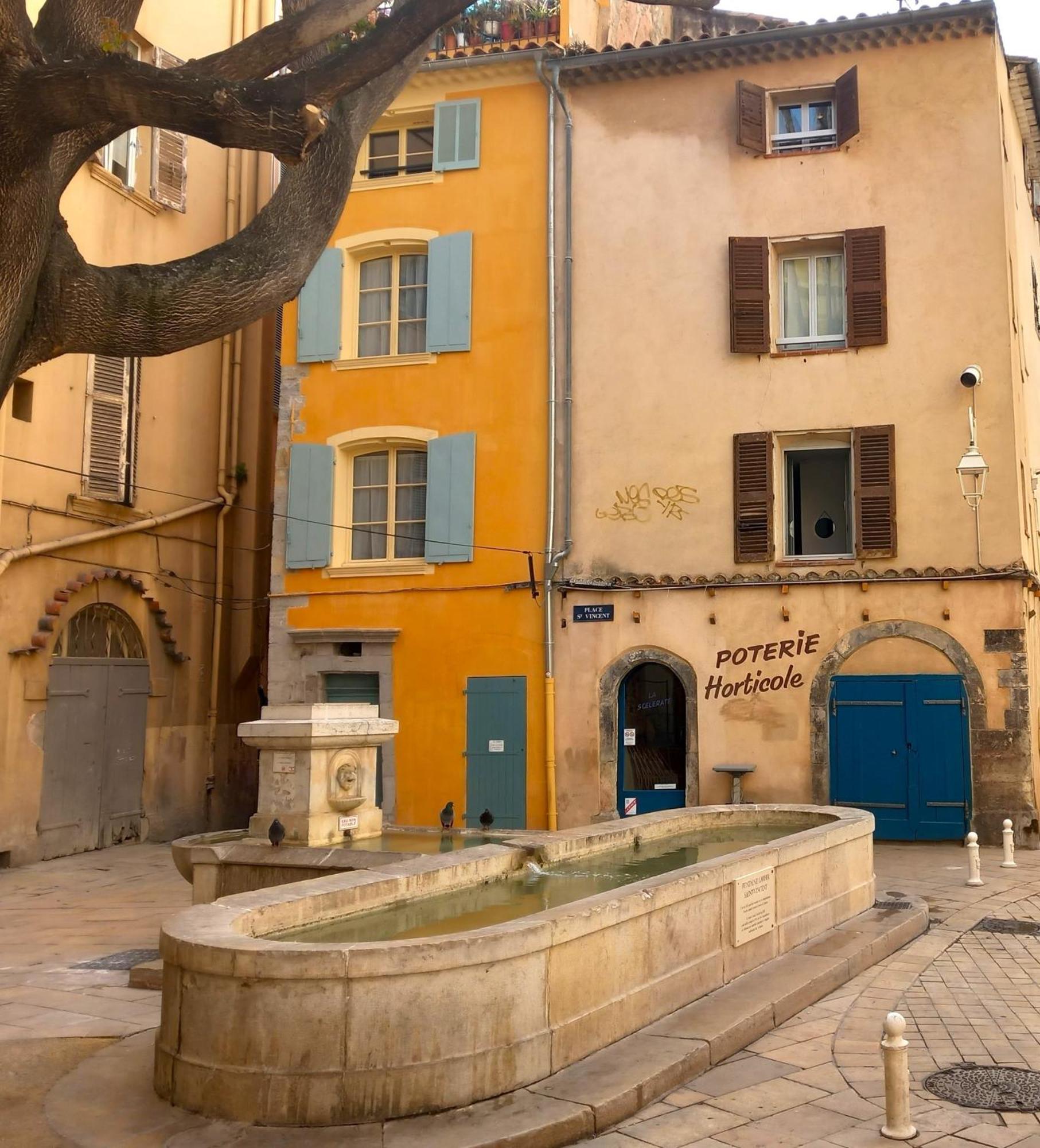 #2 Studio # Place Charmante Toulon Luaran gambar